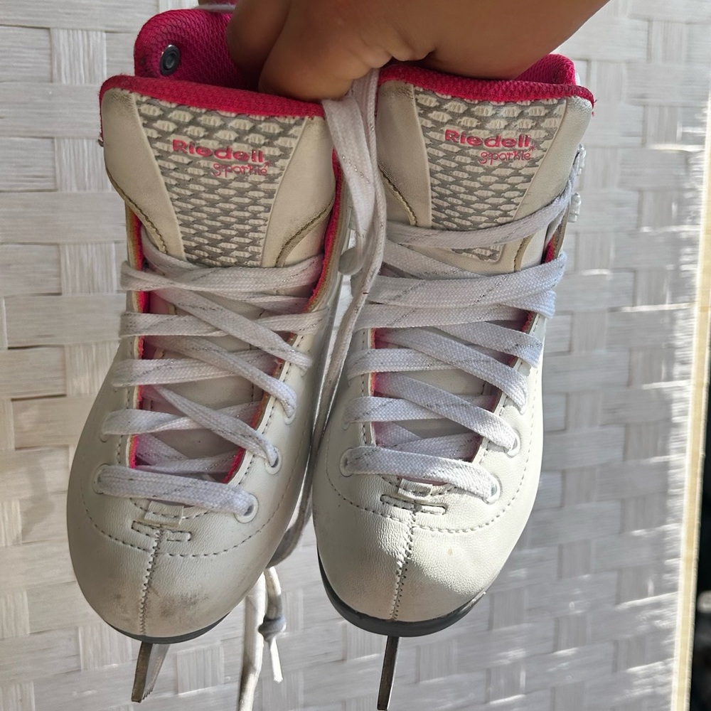 kids Riedel White and Pink ice skates size J11